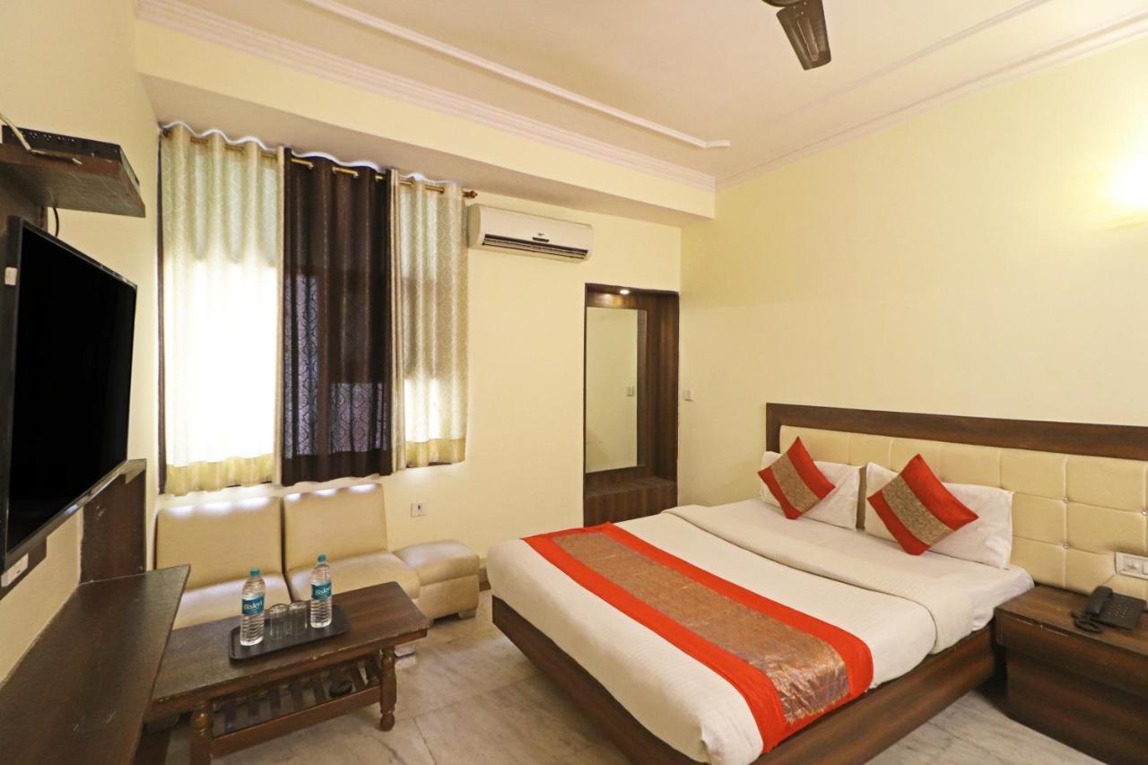 Silver Shine New Delhi - Comfort Stay Esterno foto