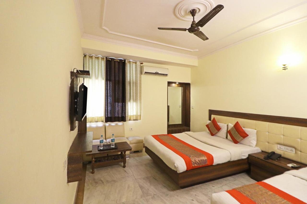 Silver Shine New Delhi - Comfort Stay Esterno foto