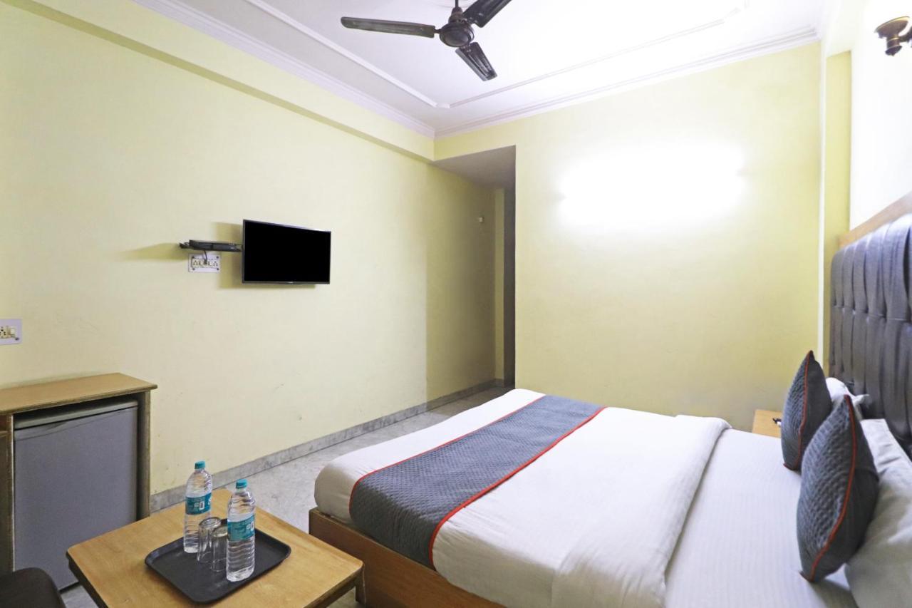 Silver Shine New Delhi - Comfort Stay Esterno foto