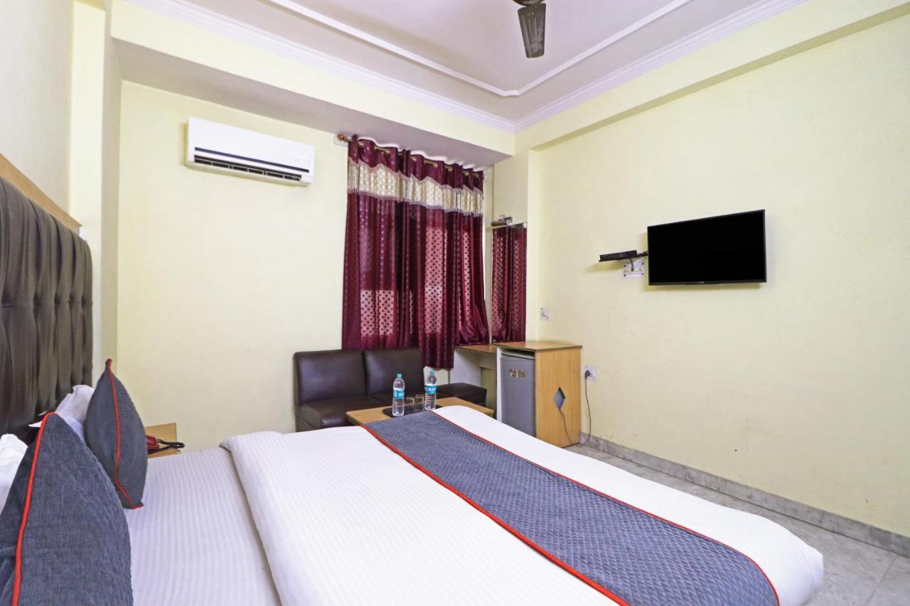 Silver Shine New Delhi - Comfort Stay Esterno foto