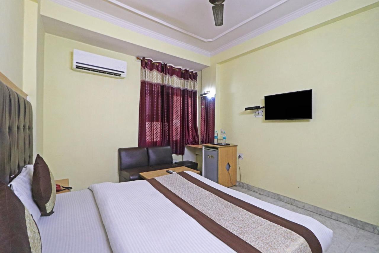 Silver Shine New Delhi - Comfort Stay Esterno foto